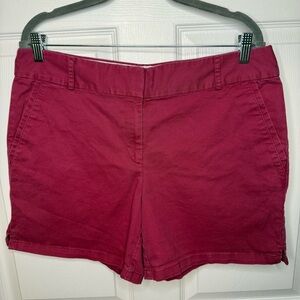 Ann Taylor Loft The Rivera Short Women's Size 12 Berry Red Color GUC